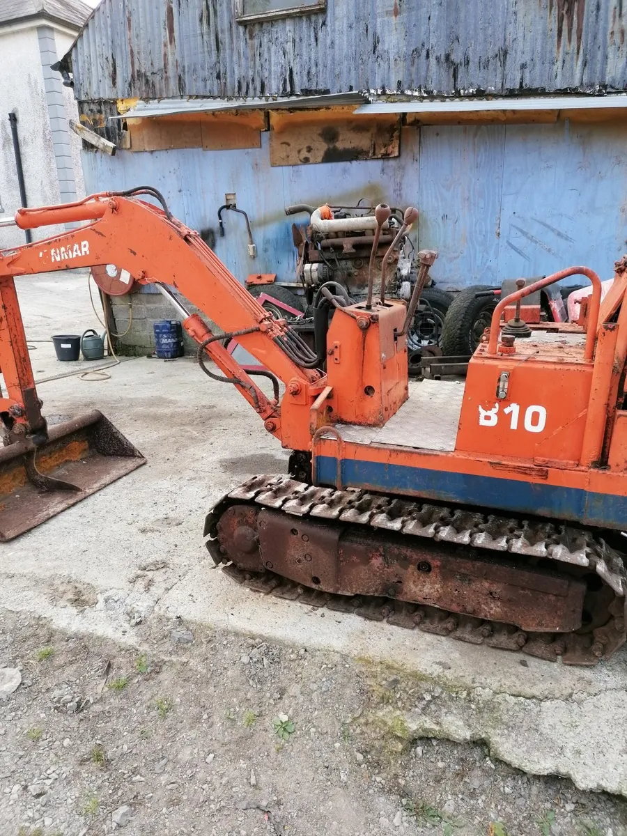 Mini Digger - Image 1