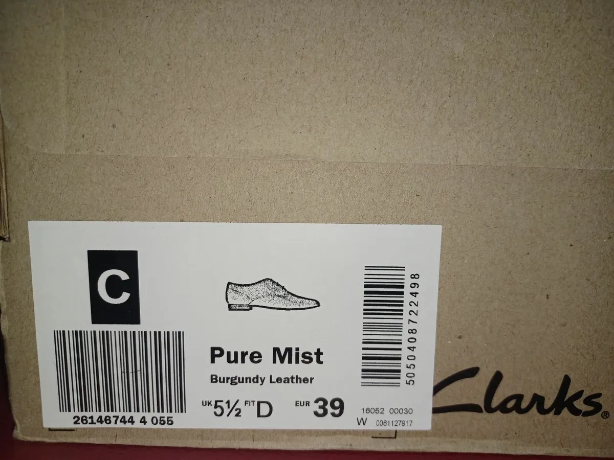 Clarks leather shoes for women - Image 3