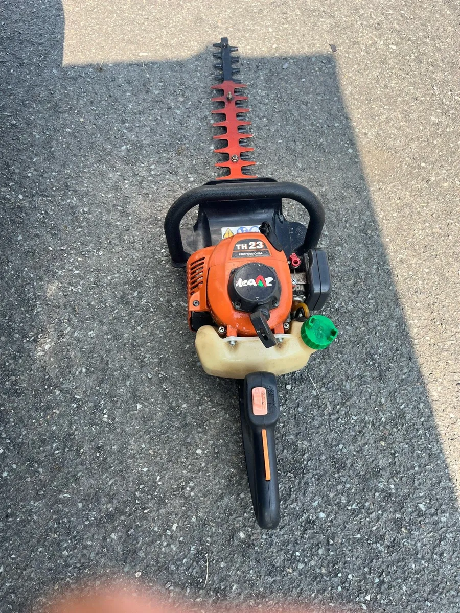 Hedge trimmer - Image 1