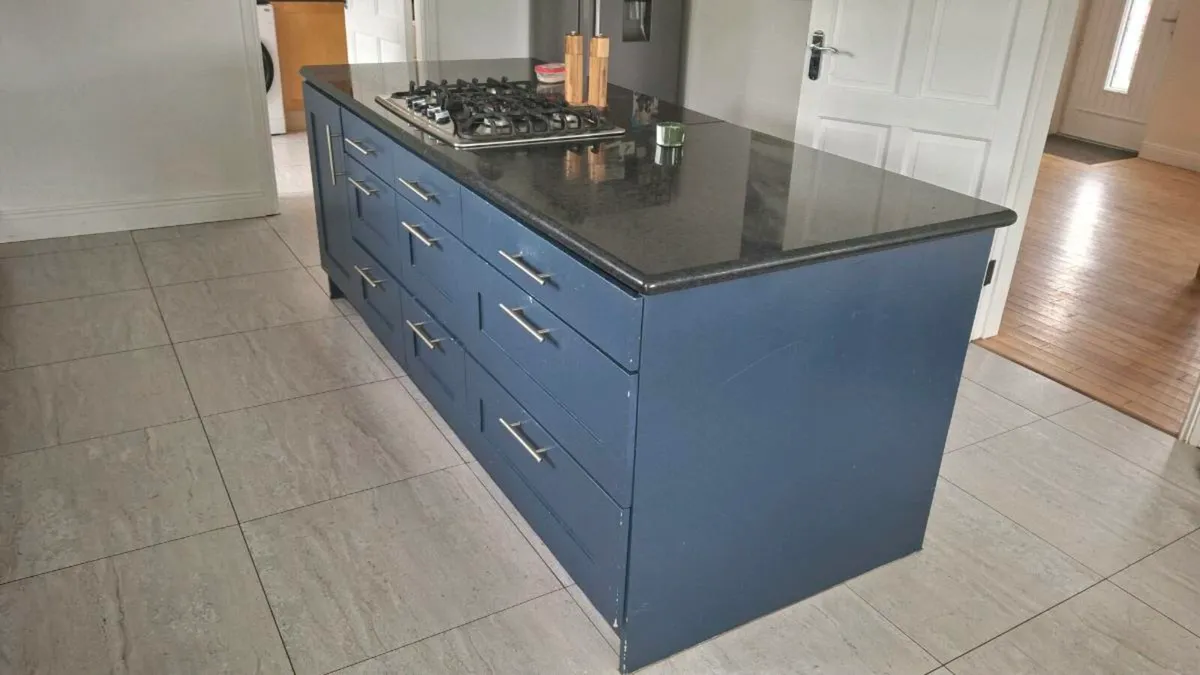Kitchen units - Image 2