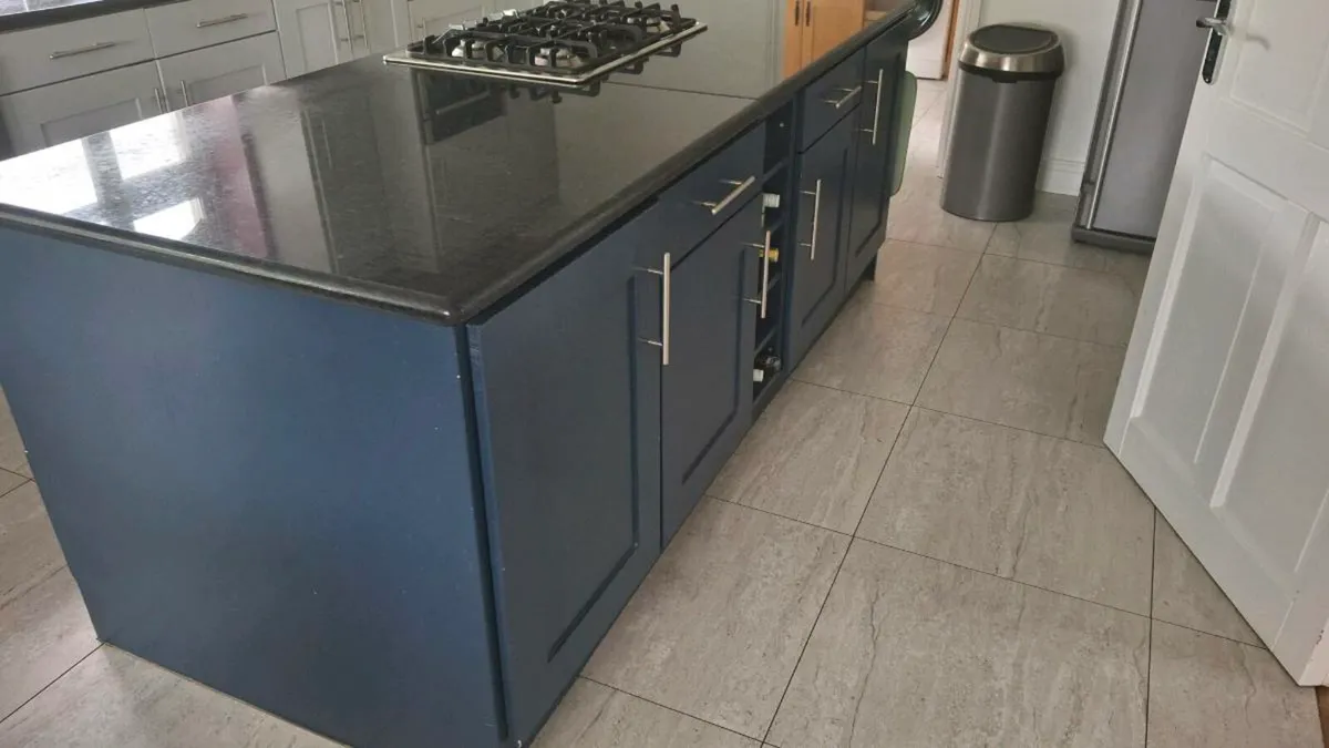 Kitchen units - Image 3