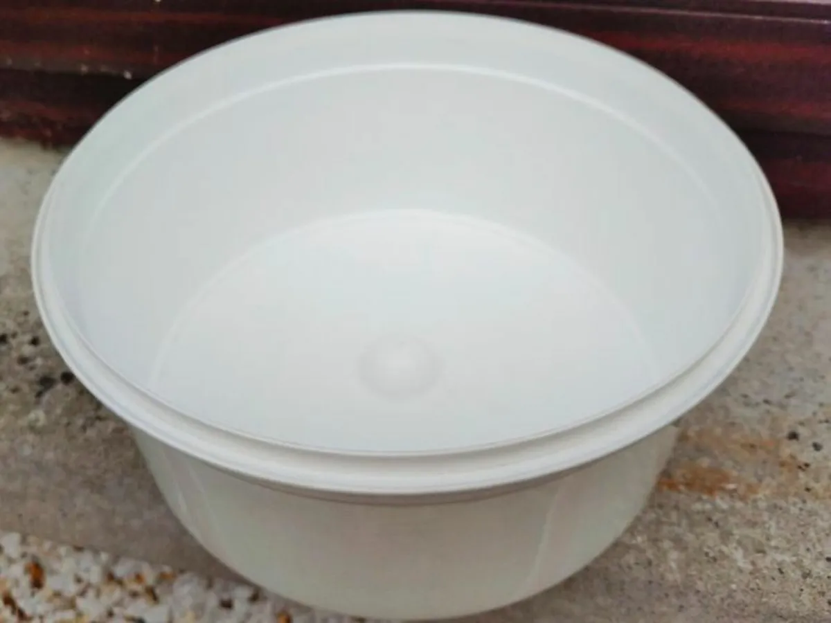 SALAD SPINNER (MISSING PLASTIC INSERT) USED. - Image 3