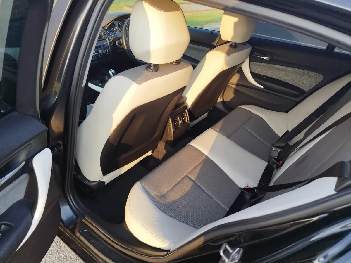 BMW 116i Petrol, Automatic, LOW MILEAGE... 60000km - Image 4