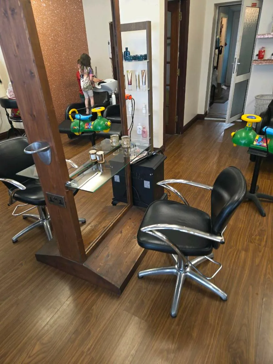 hair salon  furniture - Image 3