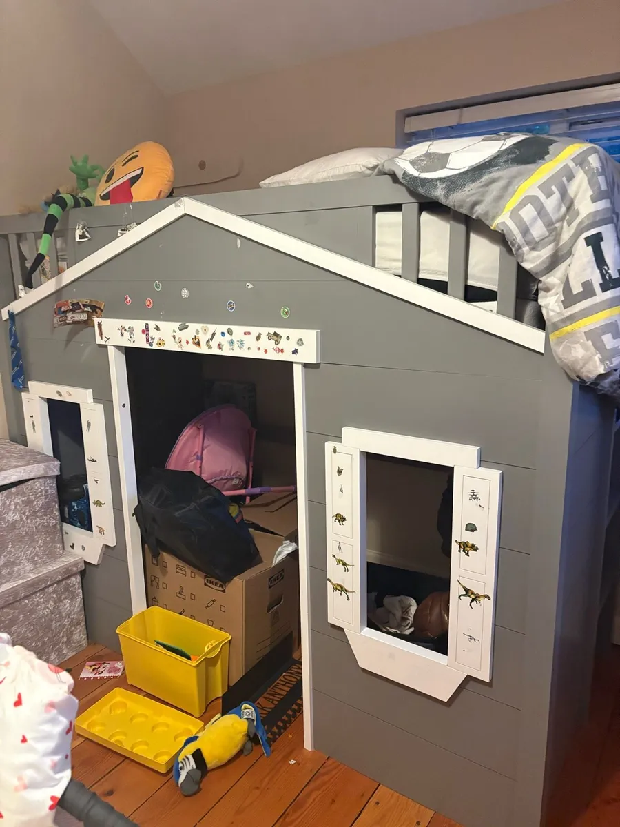 Kids Bed Loft House / bunk Bed - Image 3