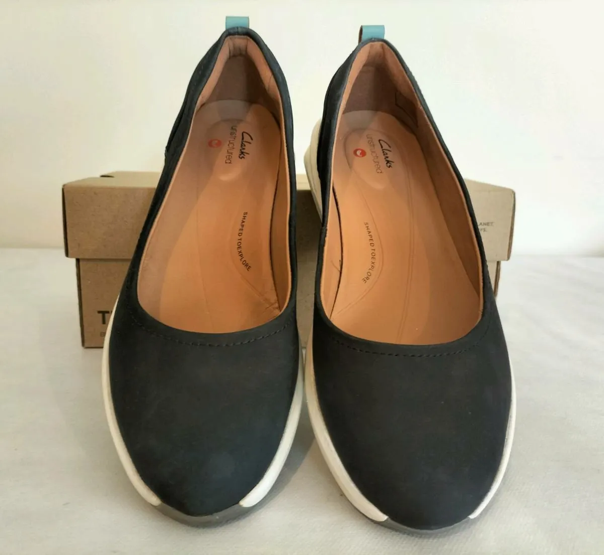 Clarke's. Size 6.  Navy Nubuck Leather. - Image 2