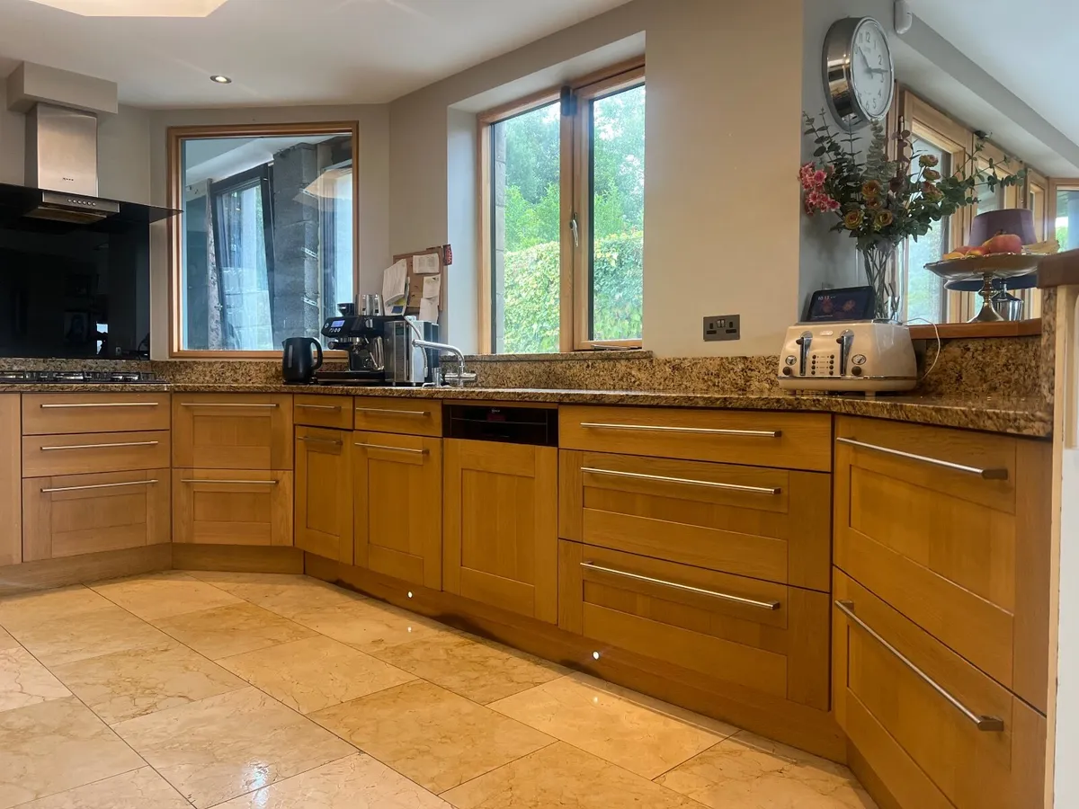 Kitchen & Dresser - Image 1