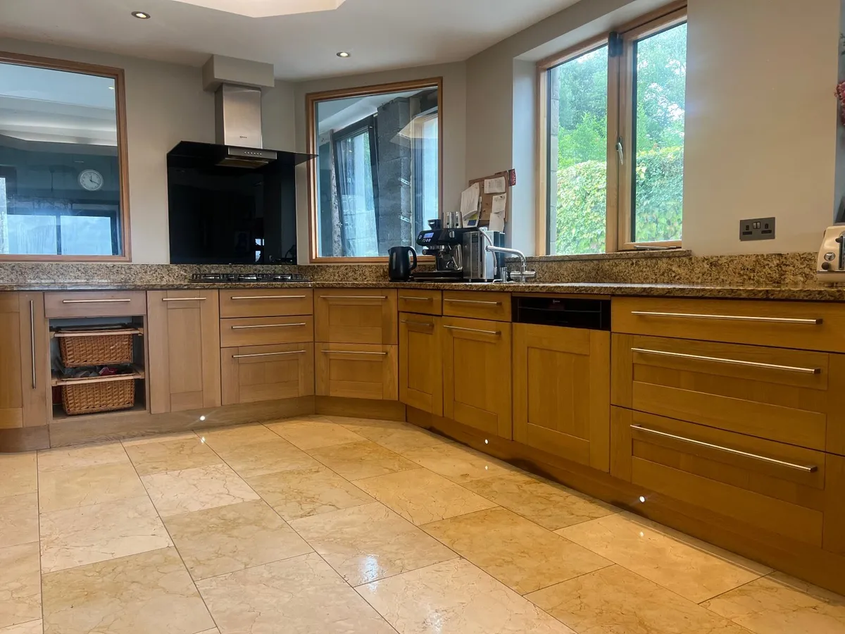 Kitchen & Dresser - Image 2