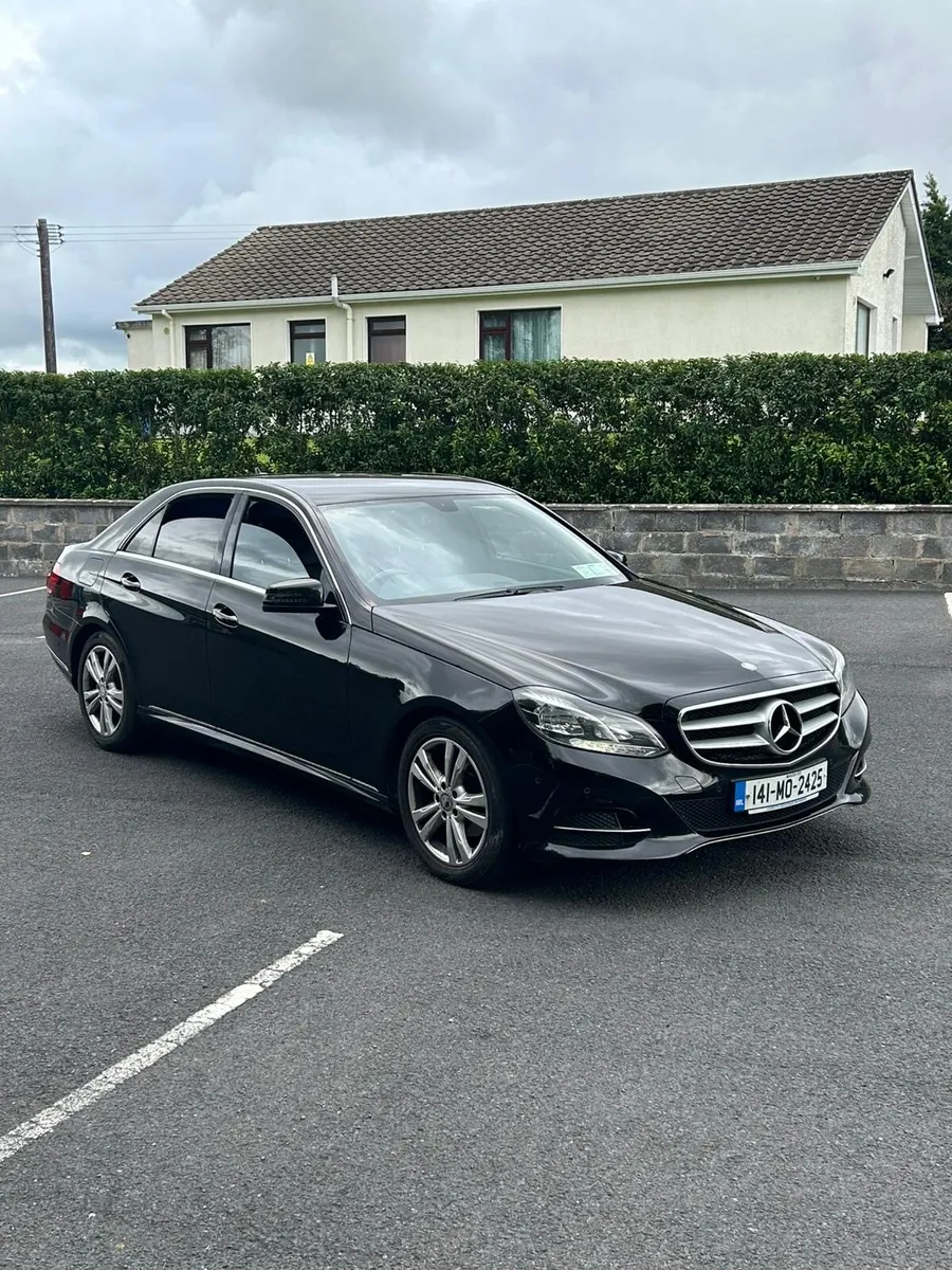 141 E220 Mercedes - Image 1