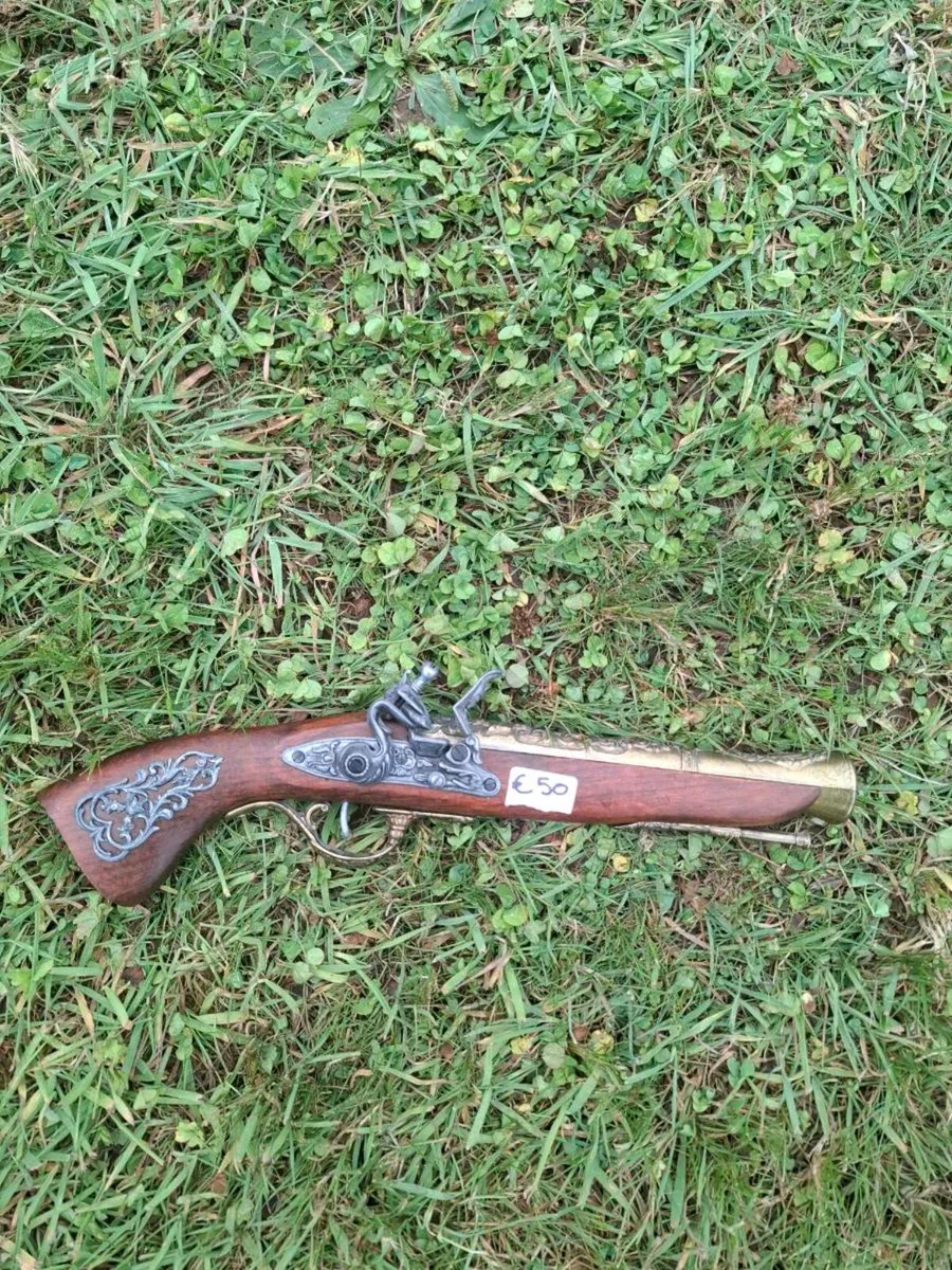 By post only pirat gun replica pistol