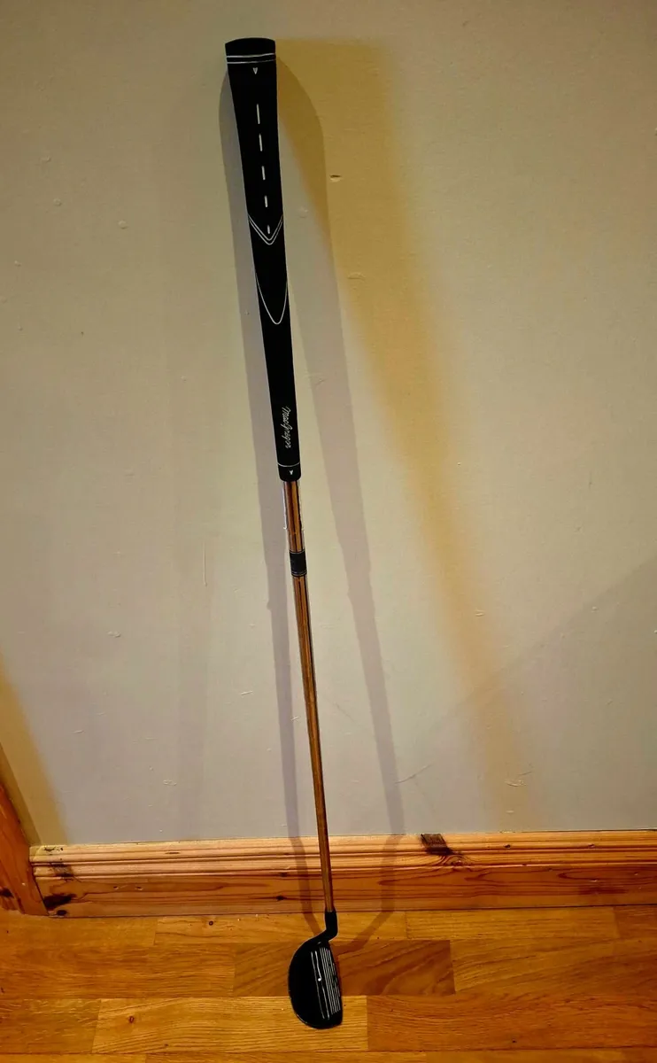 Golf club - (Gigger) - Image 1