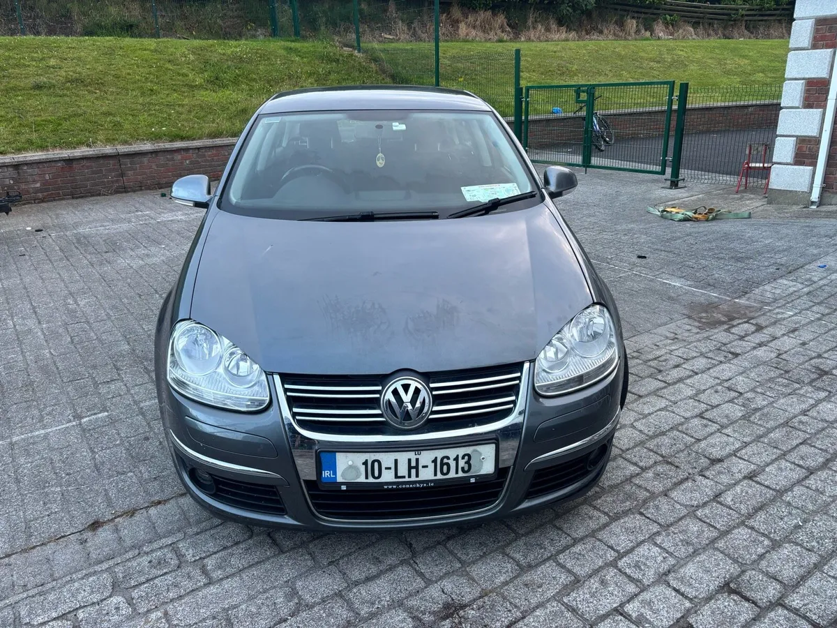 Volkswagen Jetta - Image 2