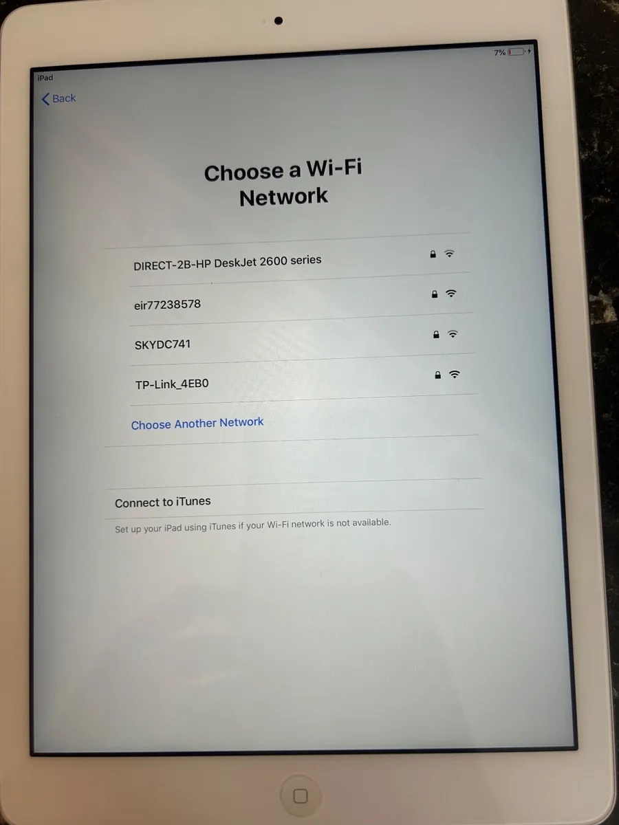 Apple iPad - Image 2
