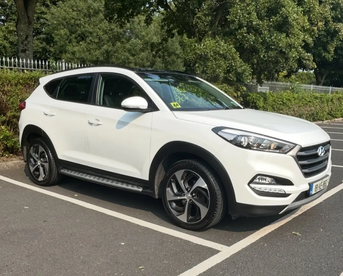 Hyundai Tucson Premium 5DR cc1685 - Image 1