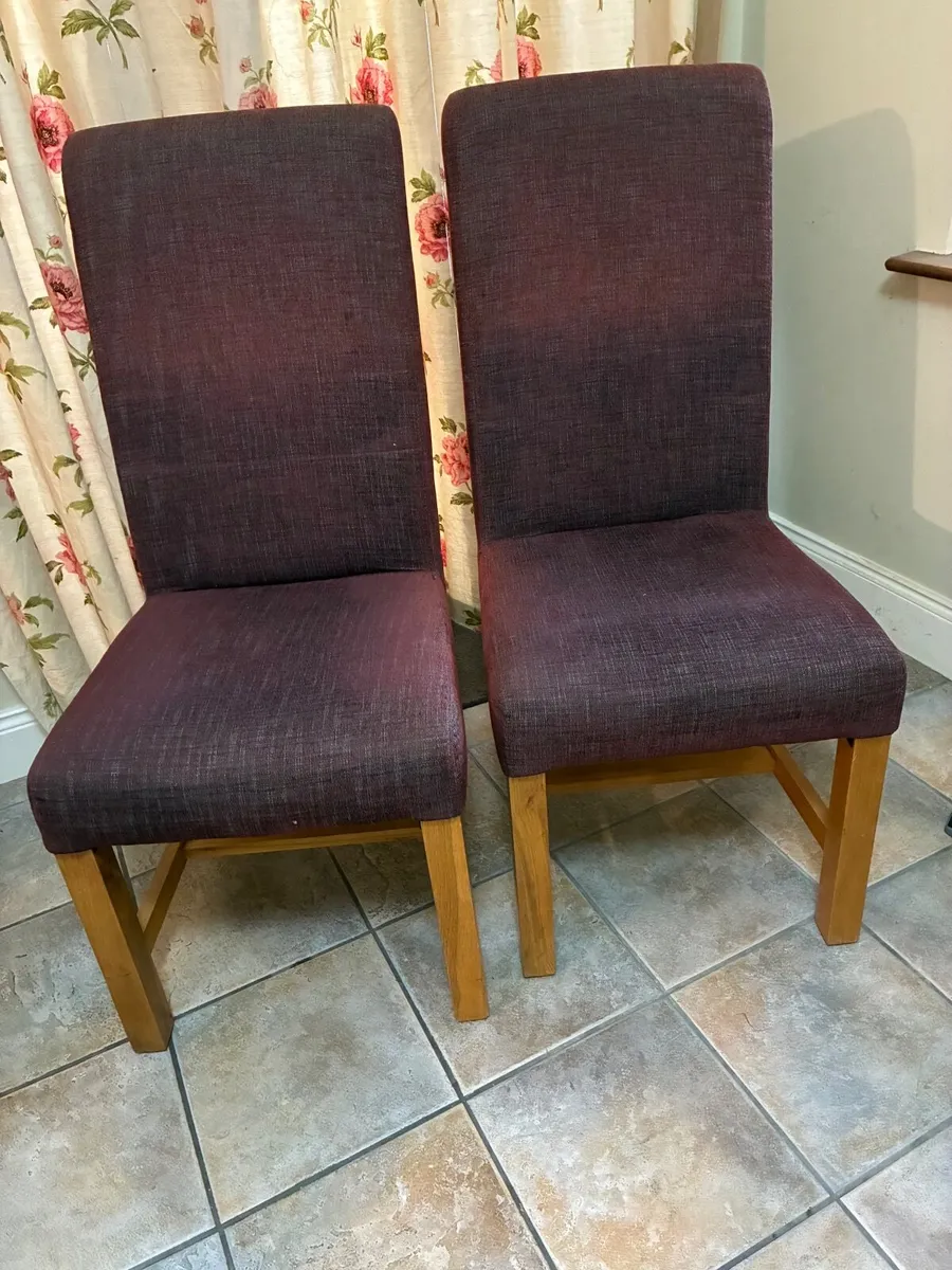 Dining room chairs x5