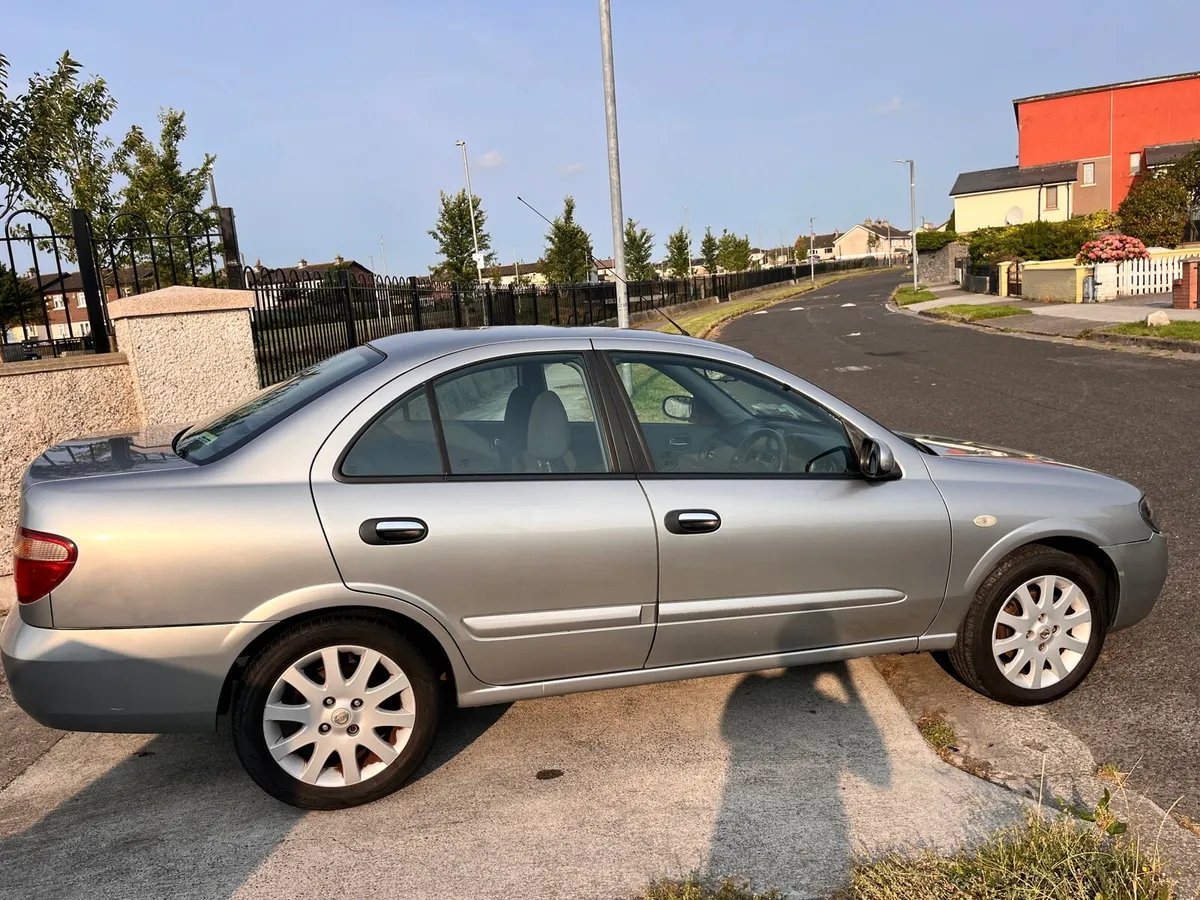 2007 Nissan Almera - Image 1