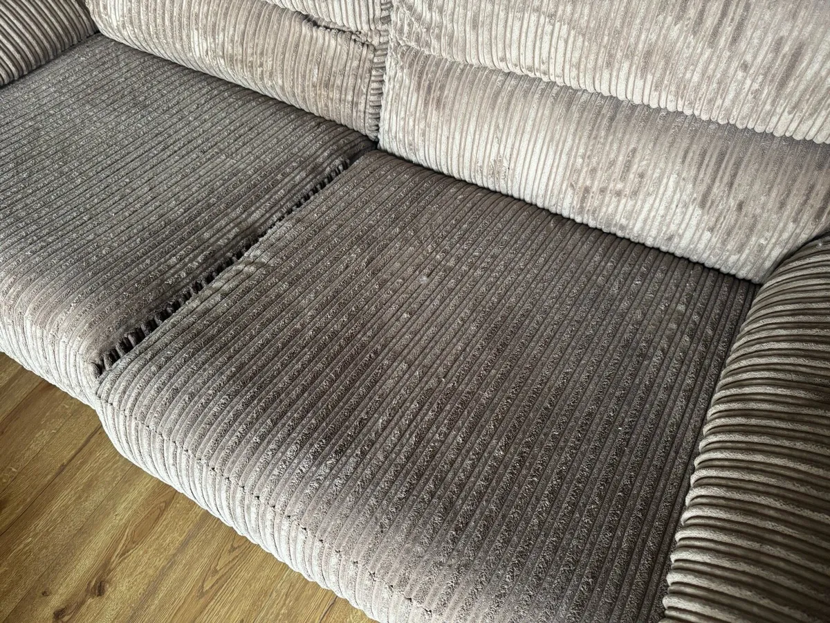 Couch - Image 3