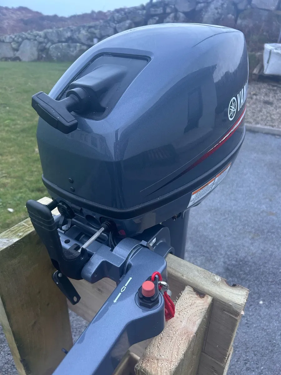 2024 Yamaha 15hp 2-Stroke Outboard - Image 3