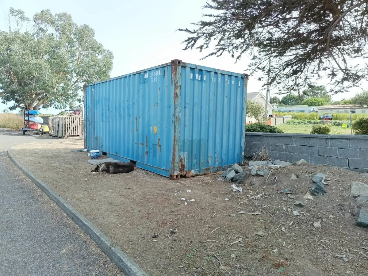 Shipping Container - Image 4