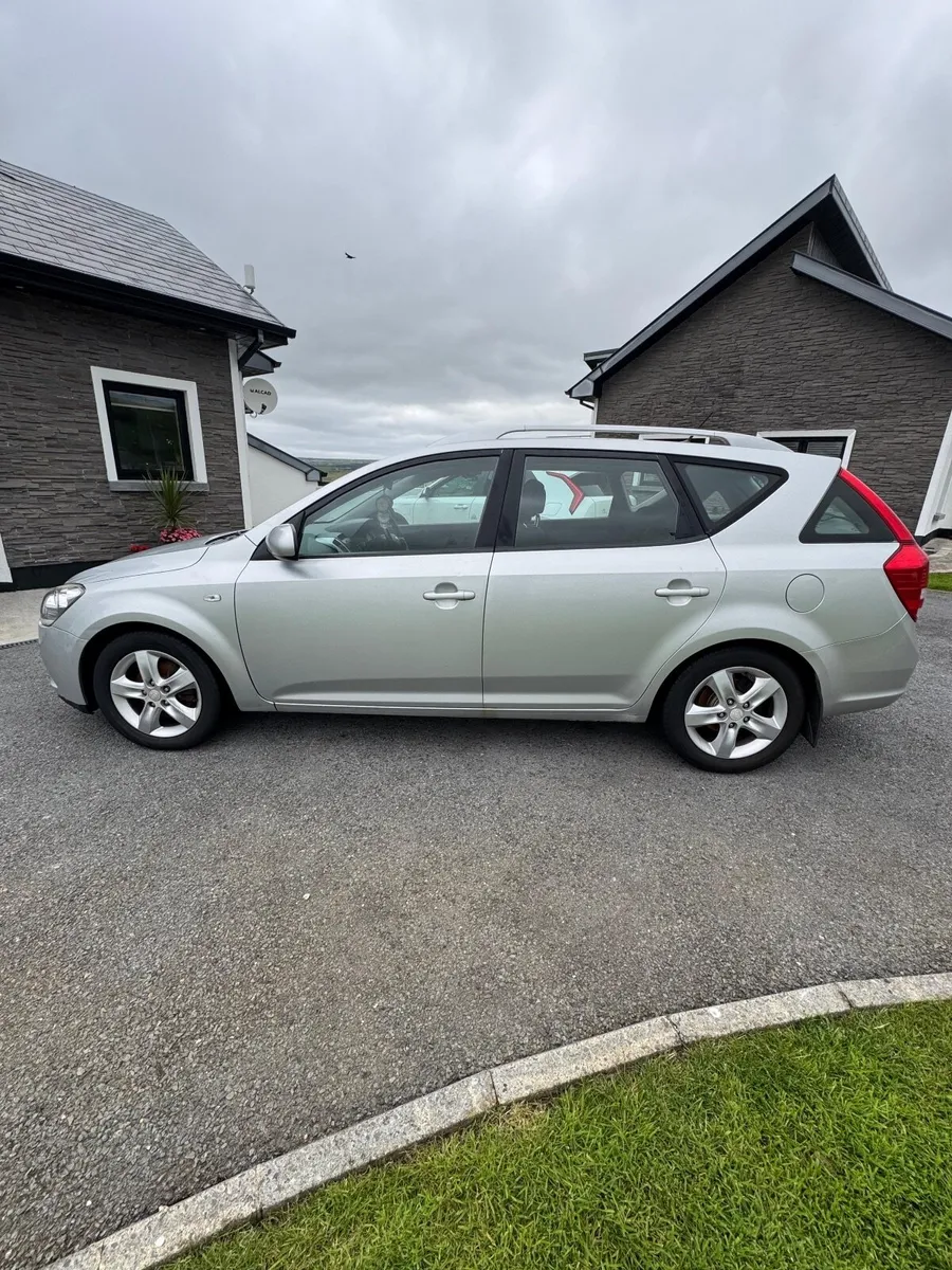 Kia Ceed 2011 - Image 3