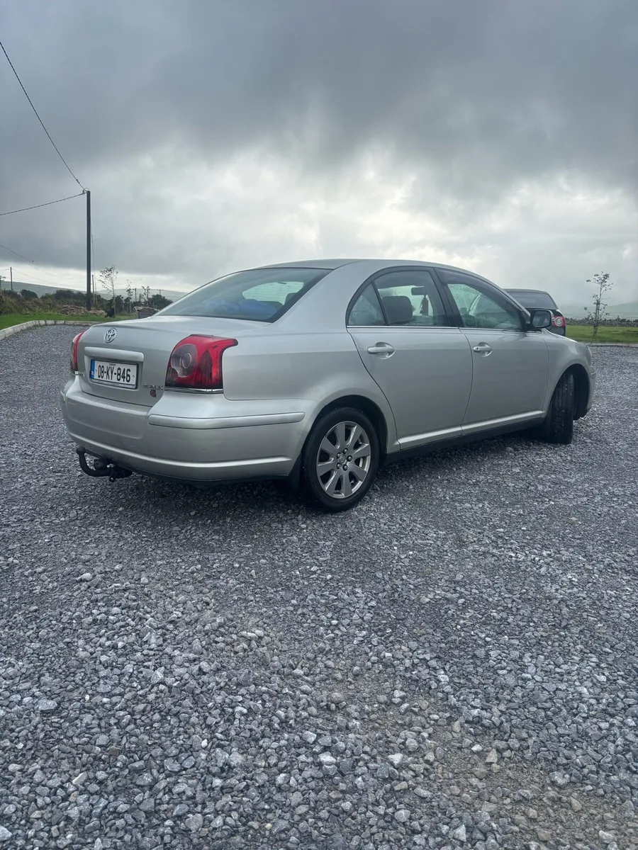 Toyota avensis - Image 2
