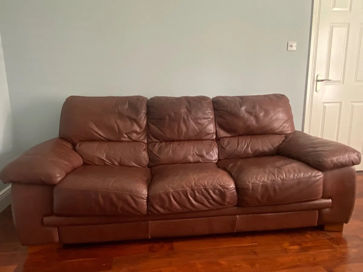 3 seater leather sofa - Image 1