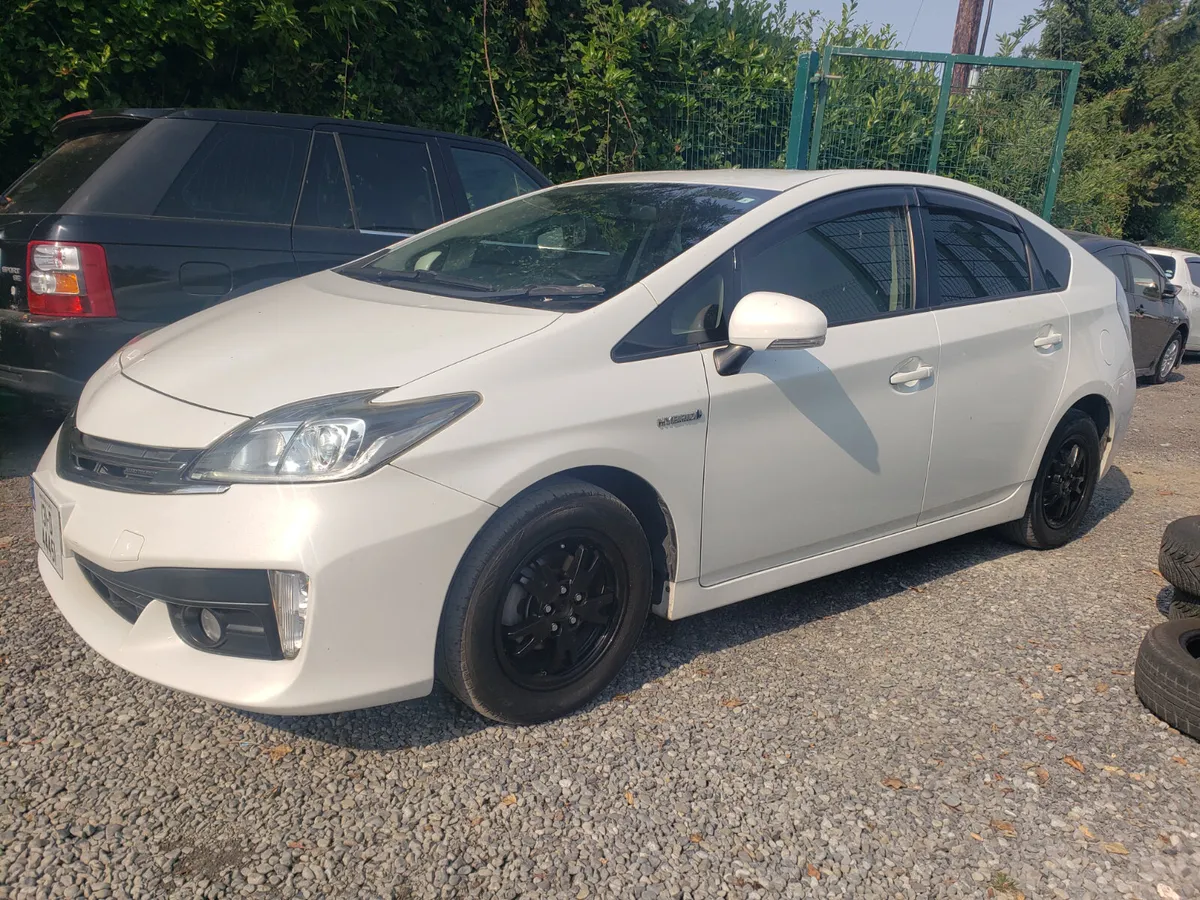Toyota Prius 2013 - Image 2