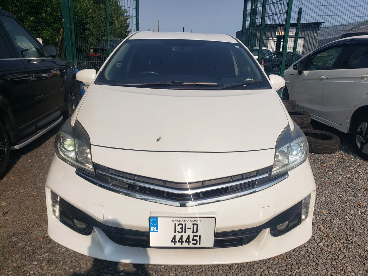 Toyota Prius 2013 - Image 4