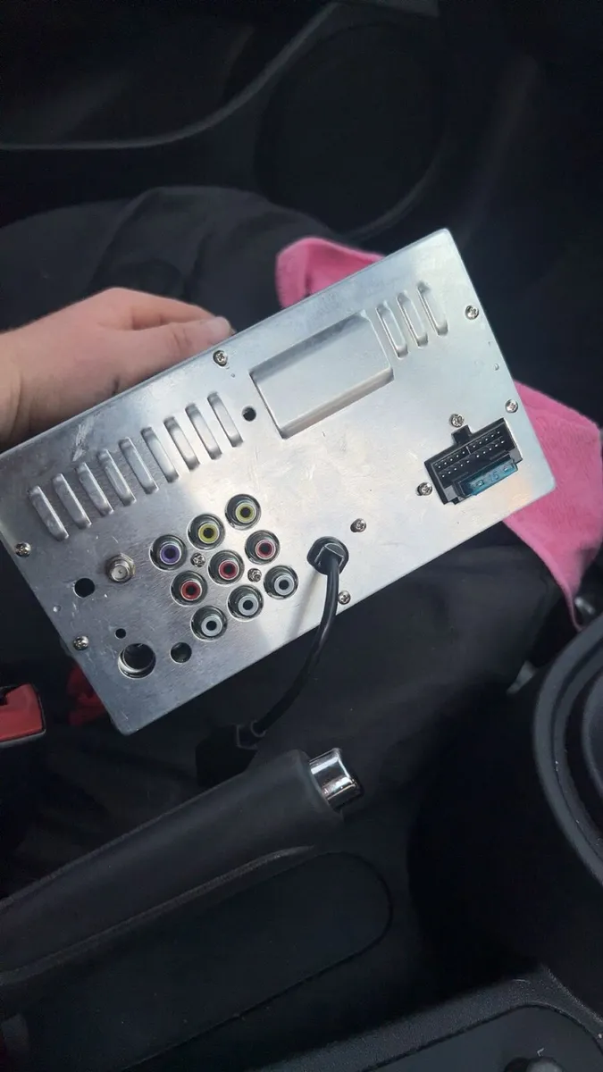 Car radio - Image 3