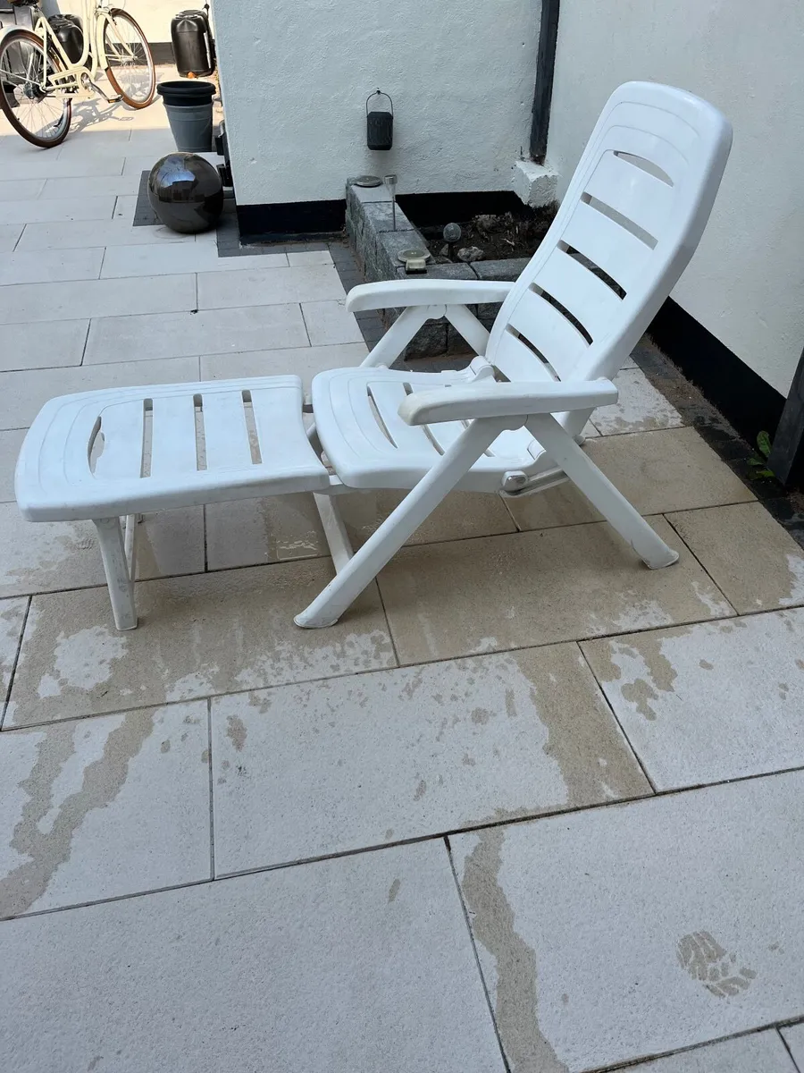 Sun Lounger - Image 2