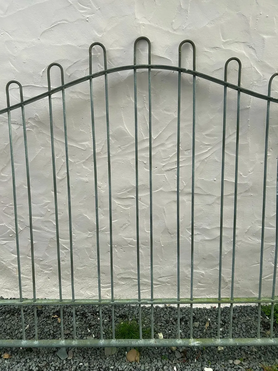 Metal gate - Image 4