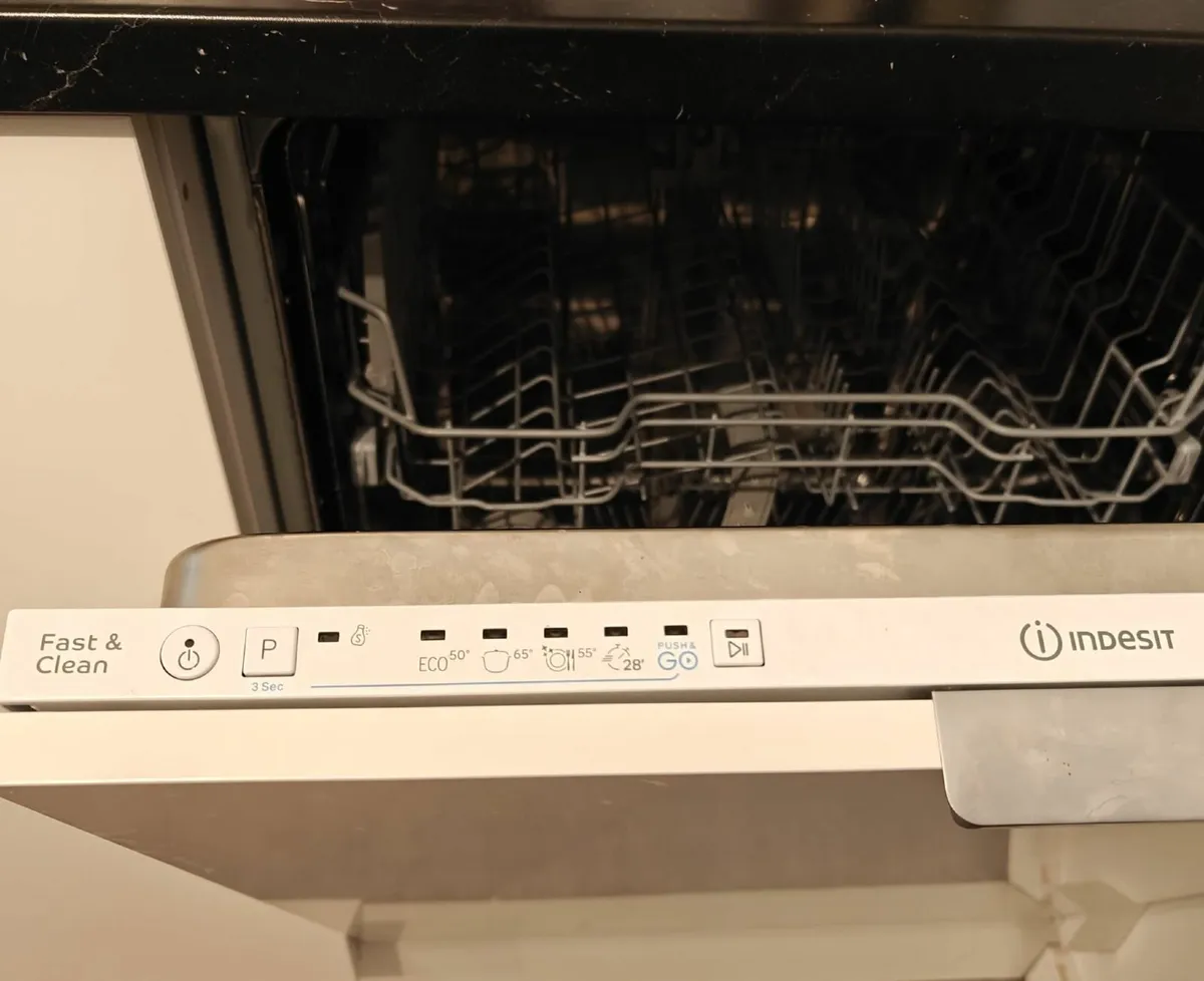 House contents - Image 2