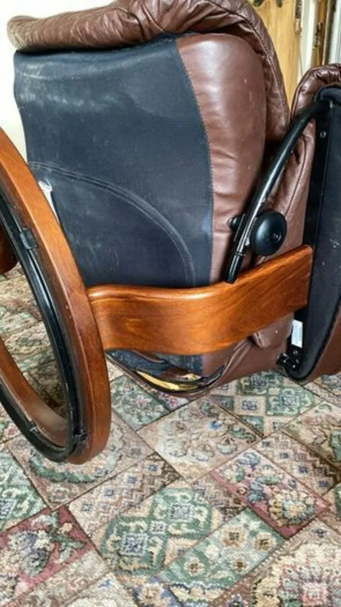 FREE Stressless Recliner - Image 4