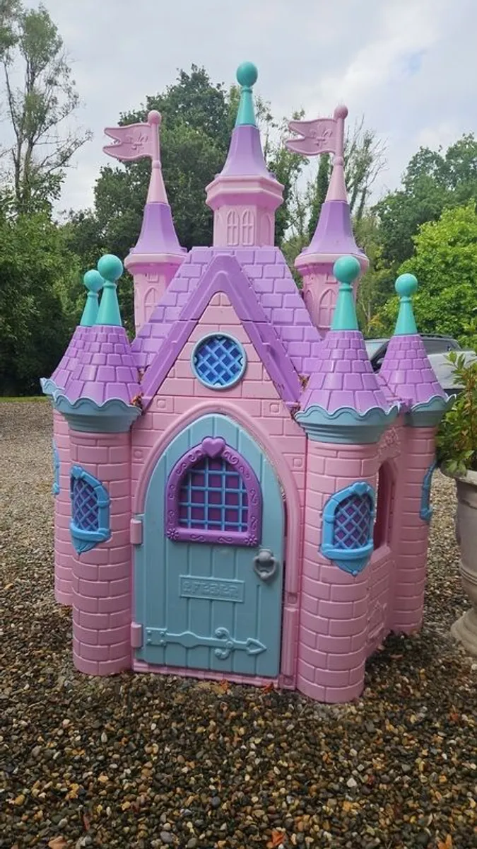 Princess Palace Playhouse - Image 1