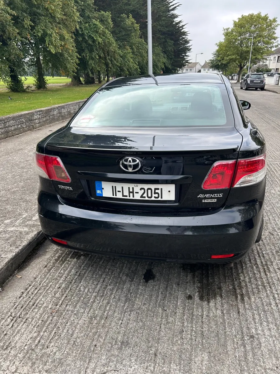 Toyota Avensis 2011 - Image 4