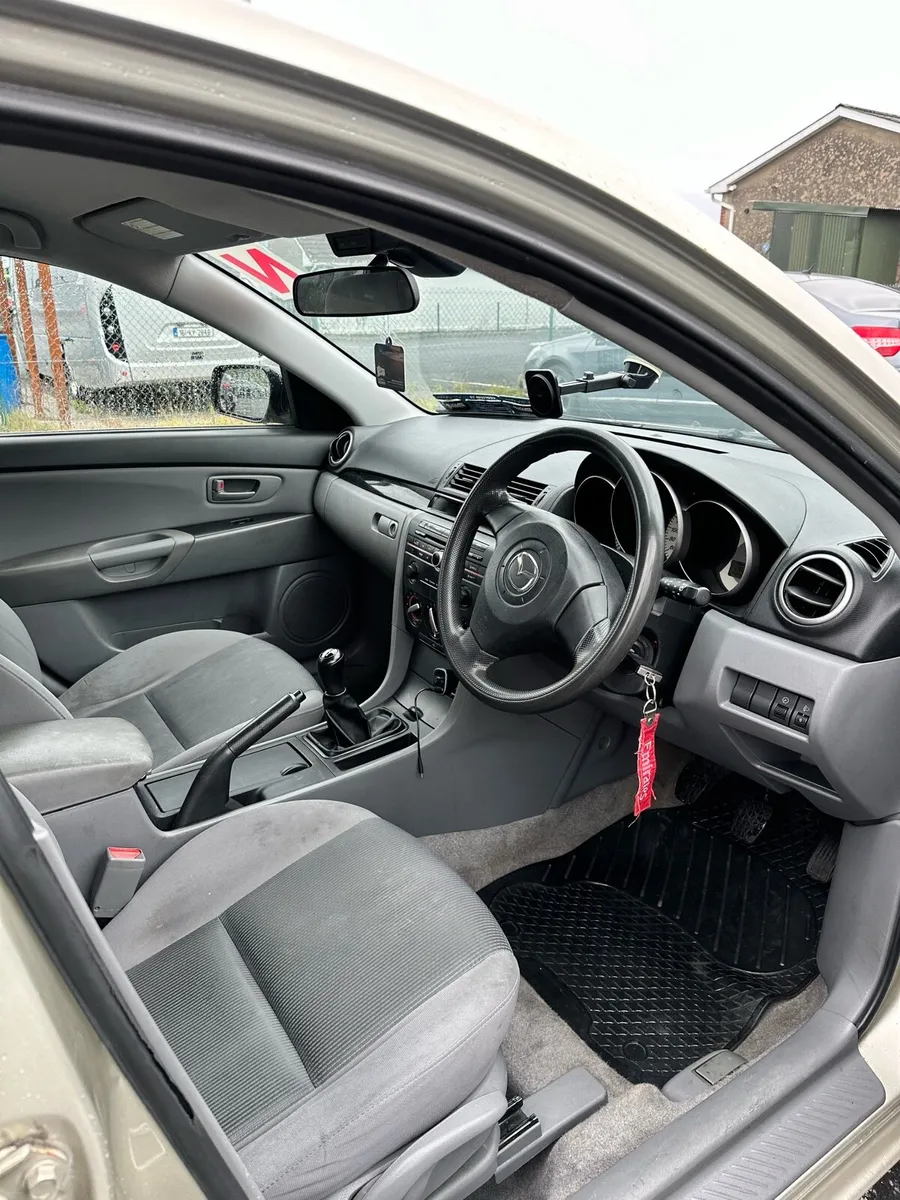 Mazda 3 - Image 4