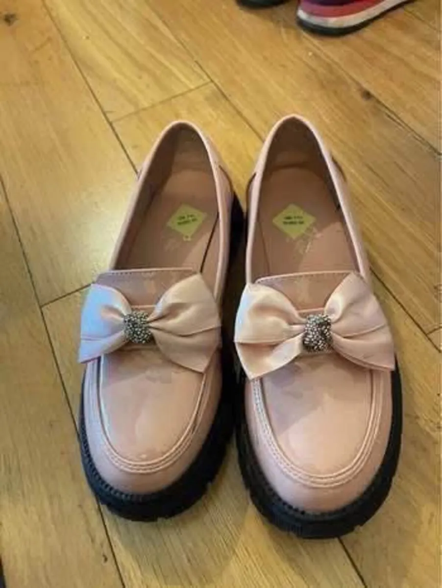Girls shoes - Image 2
