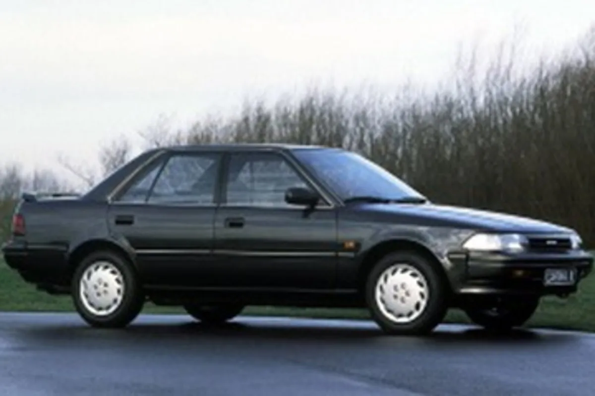 Toyota carina ll saloon parts - Image 1