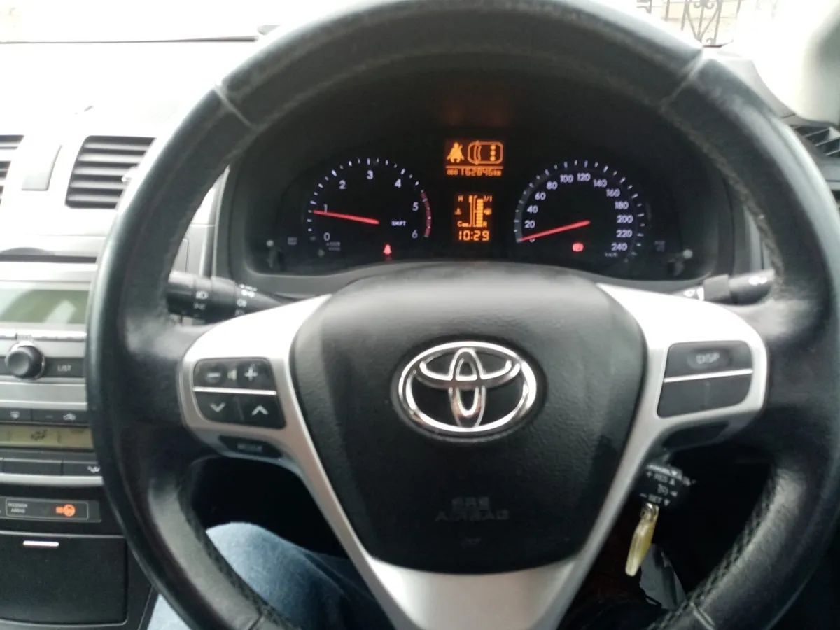 131 Toyota Avensis 2.0 - Image 3
