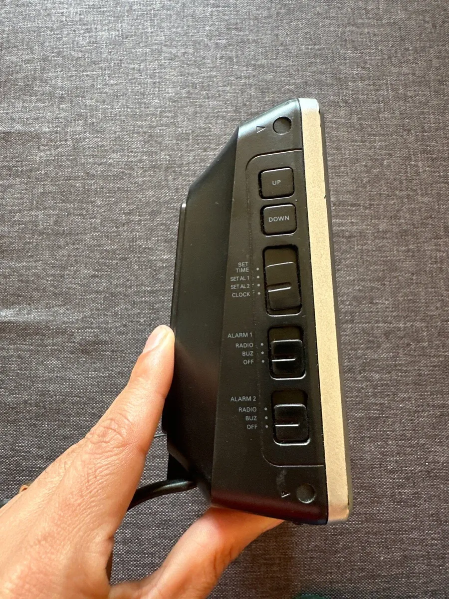 Philips Alarm Clock Radio AJ 3231 - Image 4