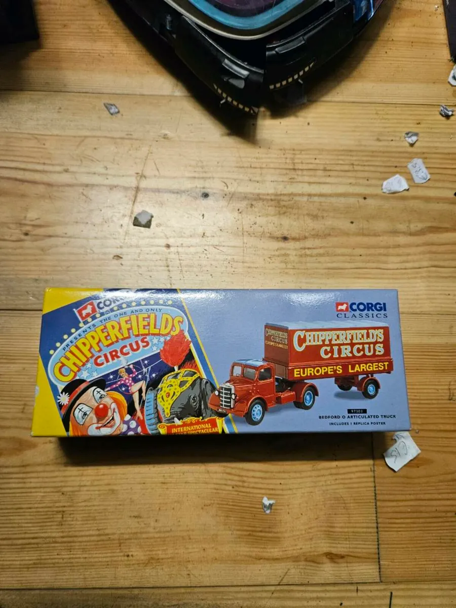 Corgi Chipperfields Circus Truck - Image 1