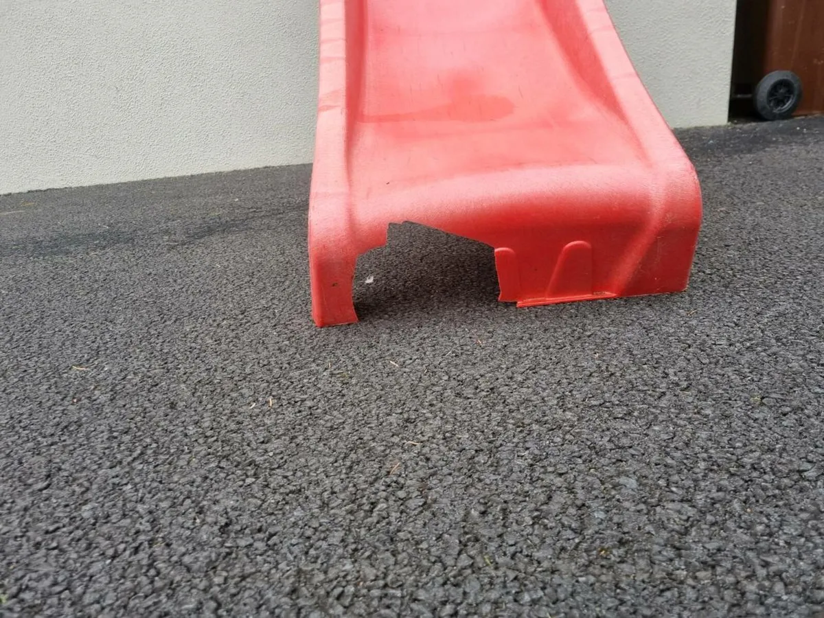 9' wavy slide - Image 4
