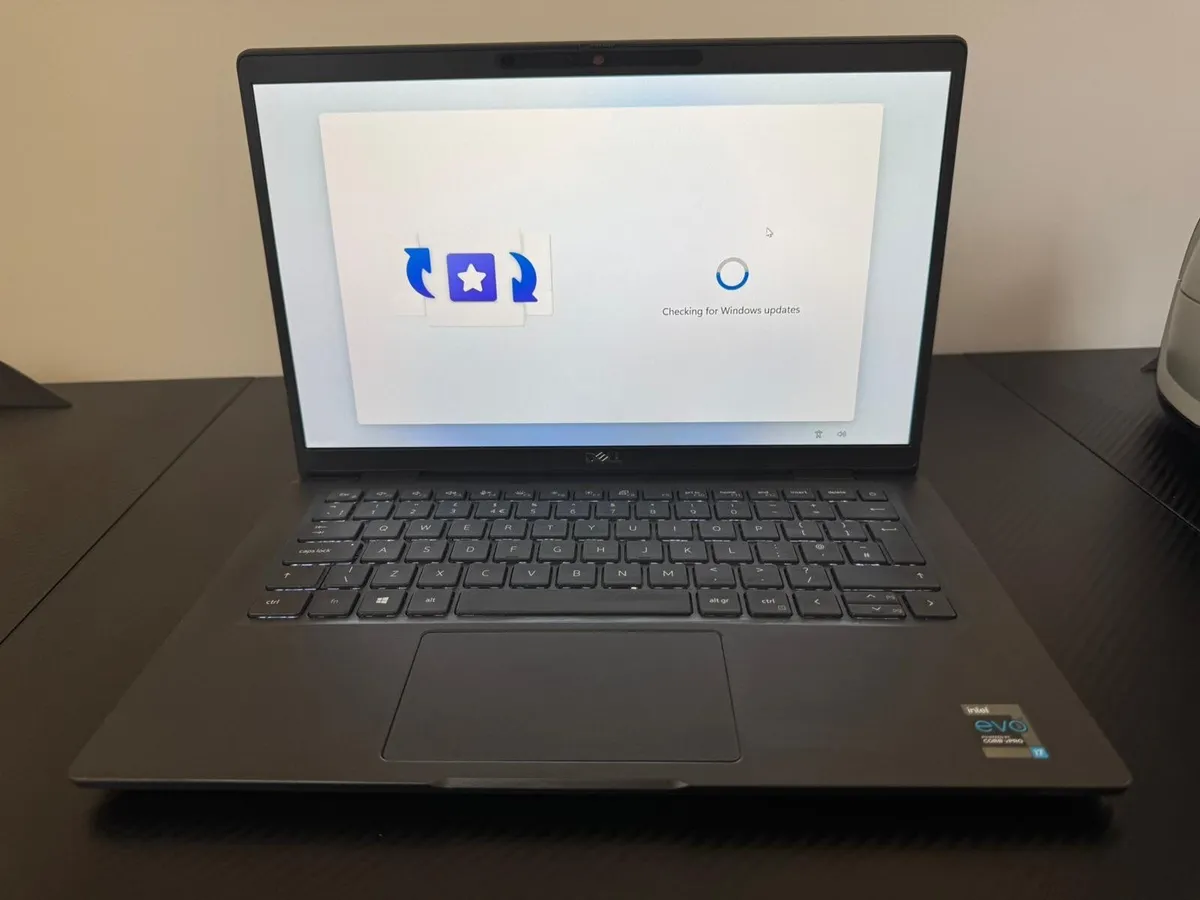 Dell Latitude 7320 – i7-11th Gen / 16GB RAM / 512G - Image 1