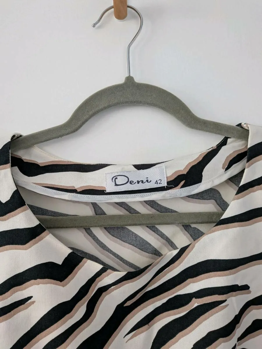 Designer dress - Image 2