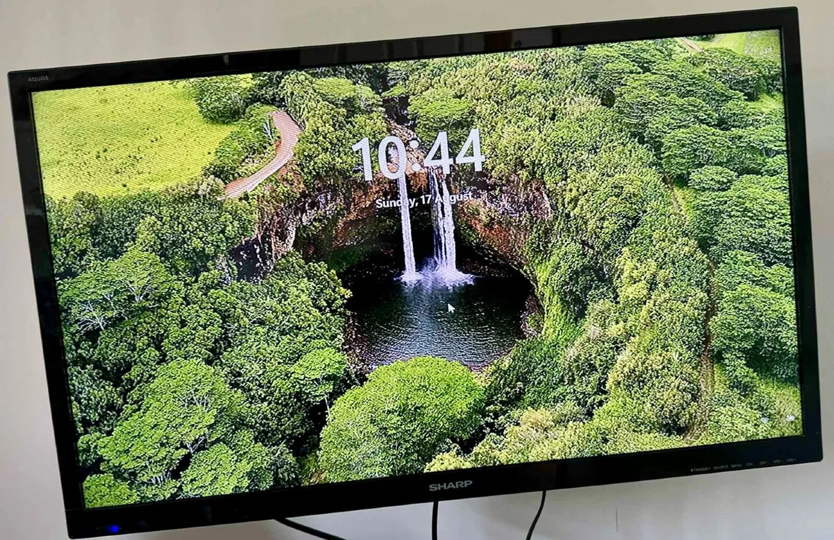 Free Sharp Aquos TV +Wall Mount - collection only