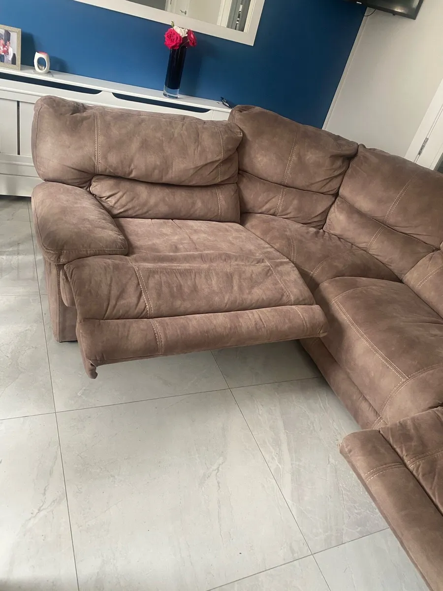 Couch - Image 2