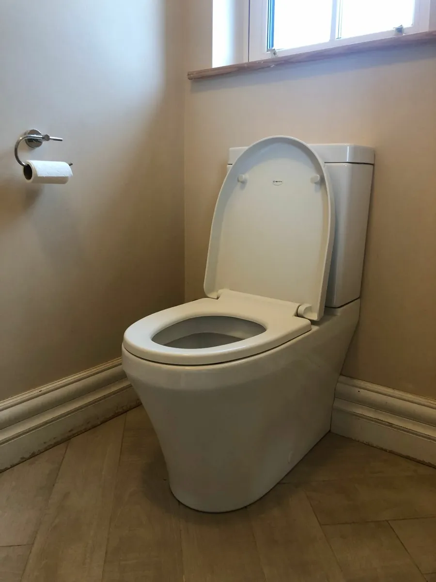 Toilet - Image 2