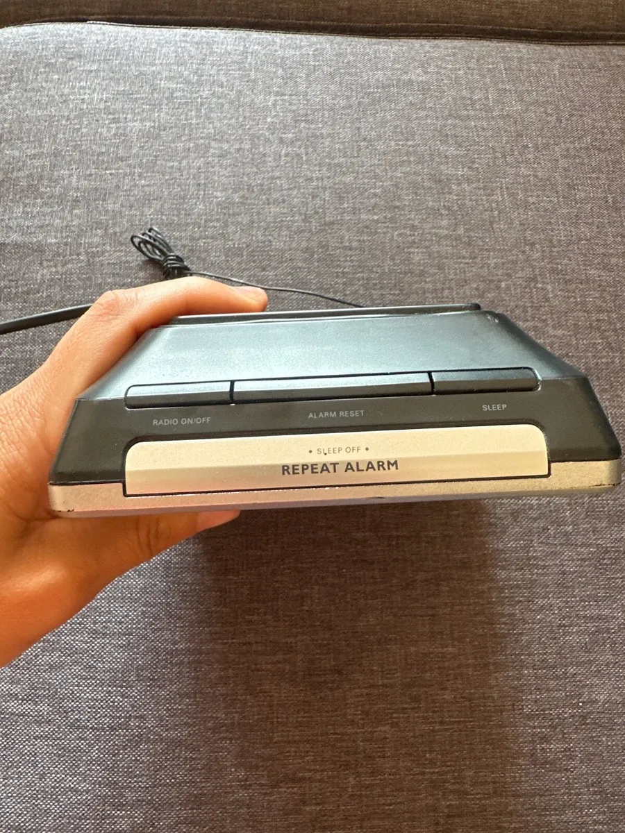Philips Alarm Clock Radio AJ 3231 - Image 2