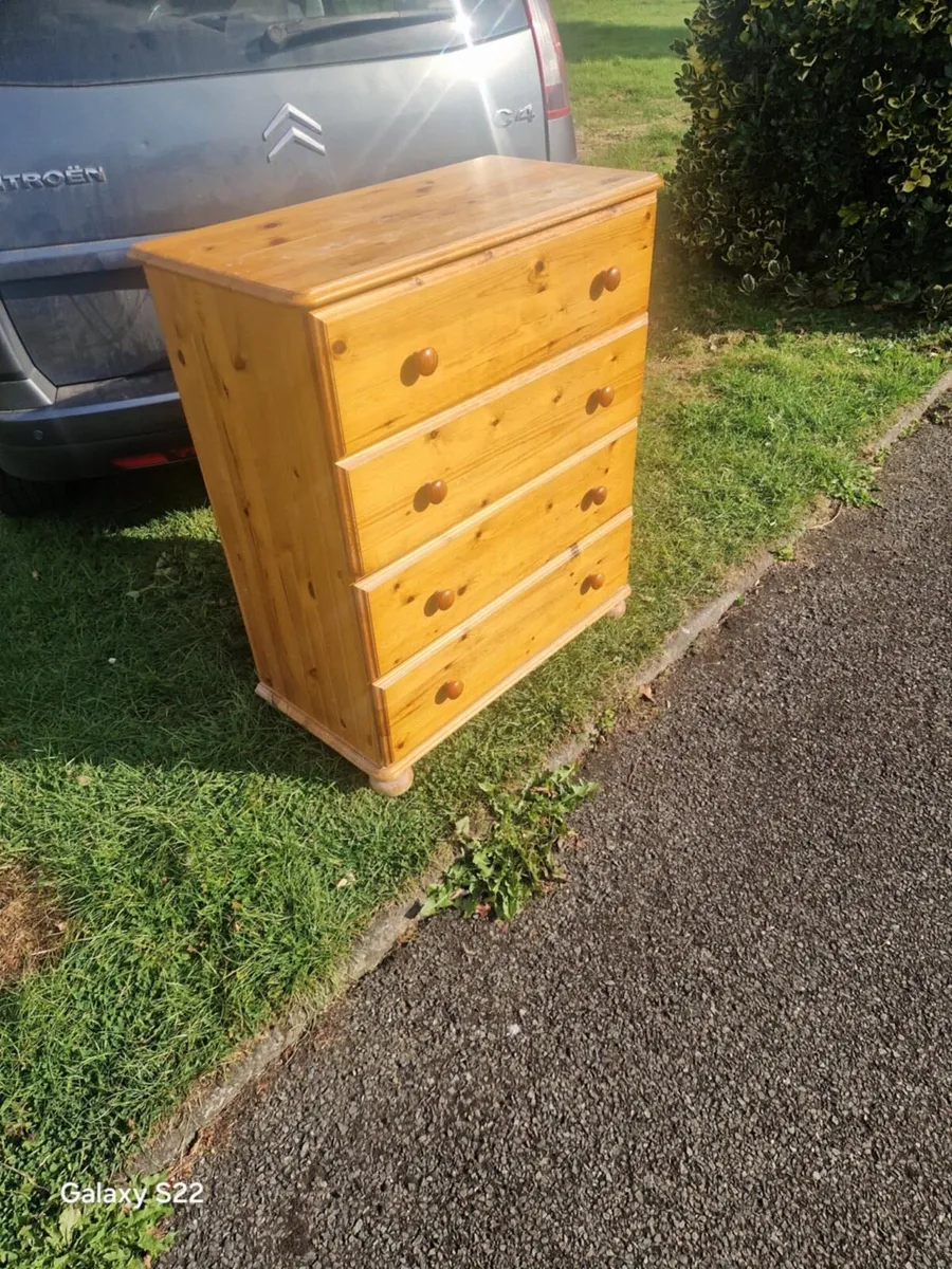 Chest of drawer wooden - Image 1