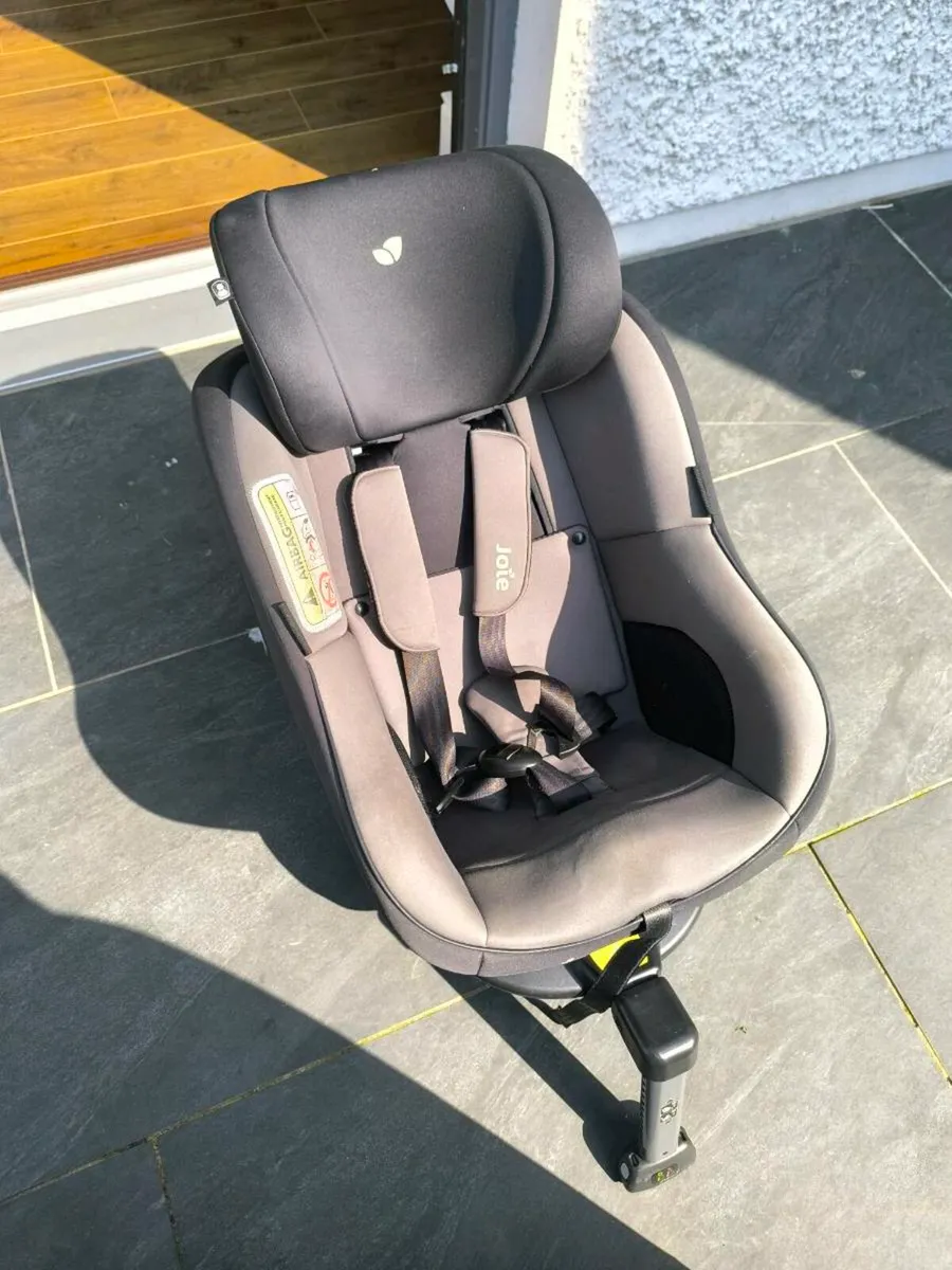 Car Seat - Image 1